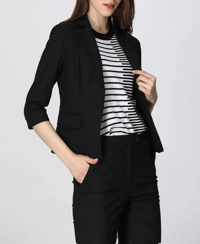 長(zhǎng)沙炭河服飾有限公司,長(zhǎng)沙西服定制公司,工作服定制,沖鋒衣定制,T恤定制
